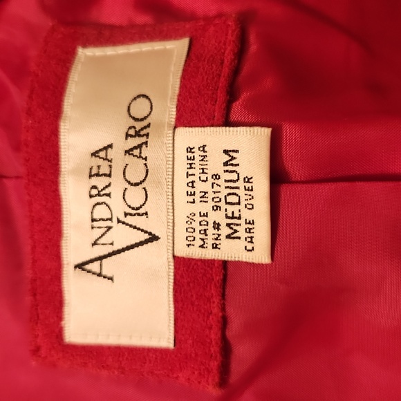 Red suede blazer - Picture 3 of 8